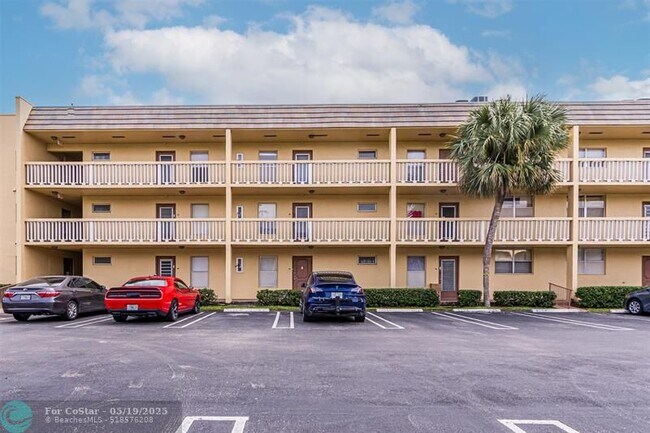 Building Photo - 5901 NW 61st Ave