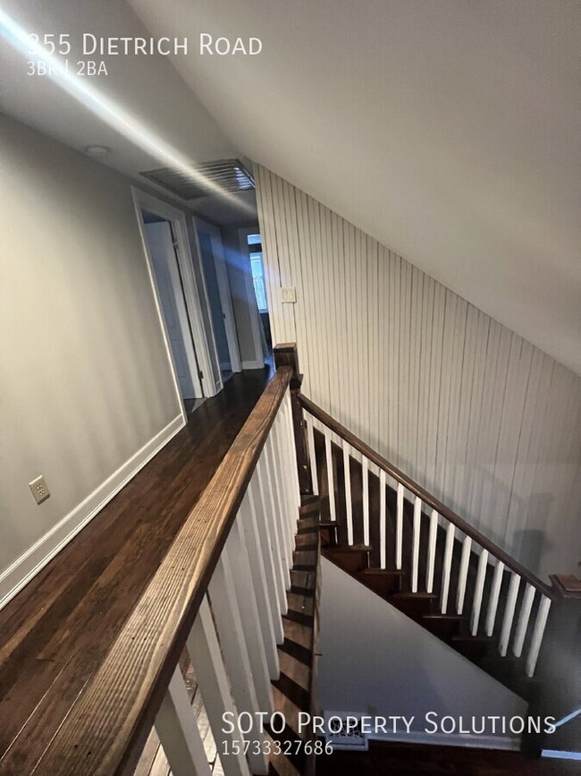 Building Photo - 355 Dietrich Rd