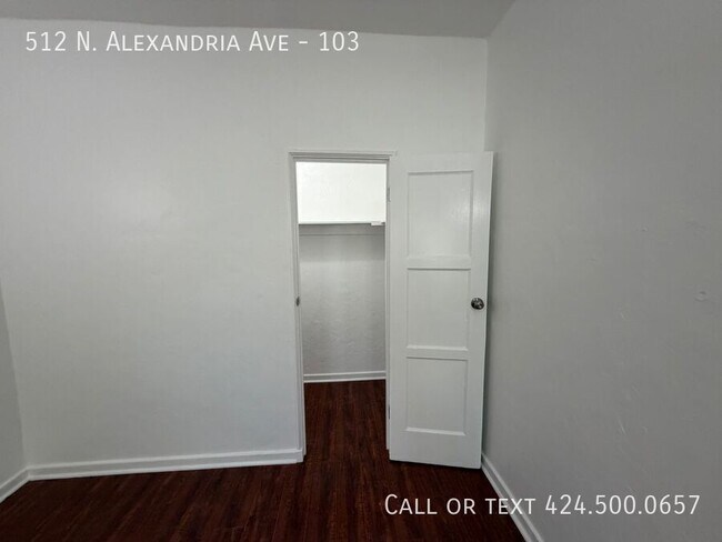 Building Photo - 512 Alexandria Ave