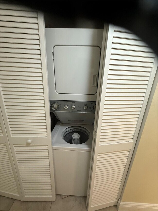 Building Photo - 4163 NW 90th Ave