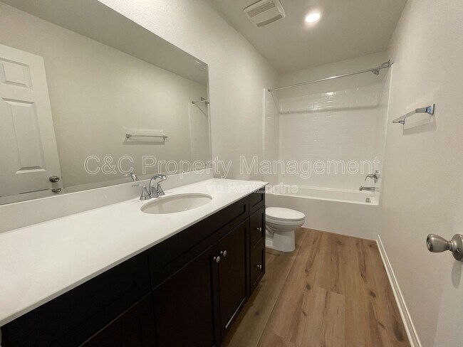 Building Photo - 25432 Cetara Dr