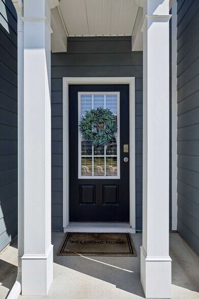 Building Photo - 4252 Grapevine Loop