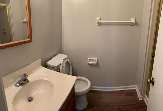 Building Photo - 6133 Meadow Rose Ln