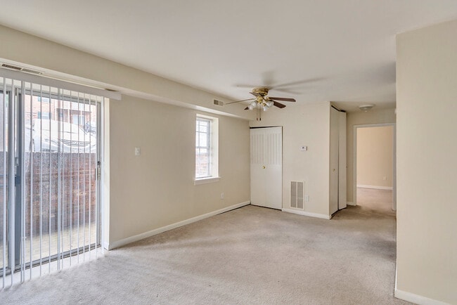 Building Photo - 535 Burgoyne Rd