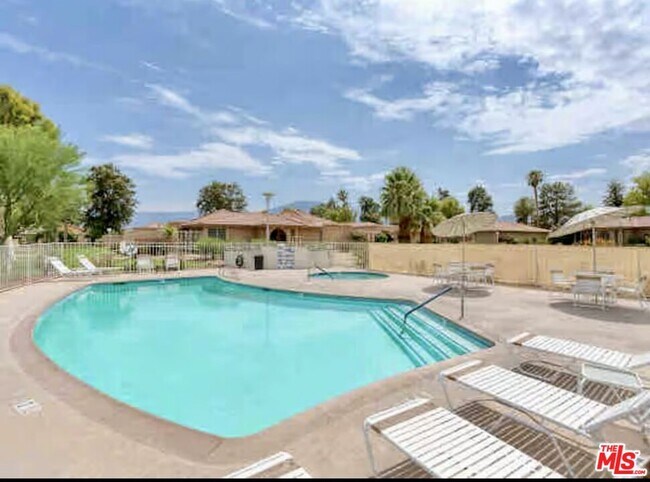 Building Photo - 82104 Hopkins Dr