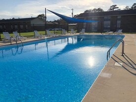 Building Photo - Green Ridge Apartments