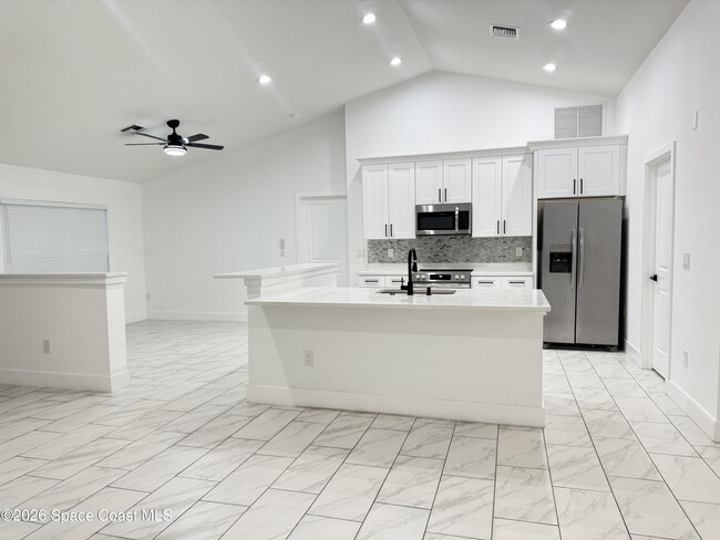 Building Photo - 1013 Hammacher Ave SW