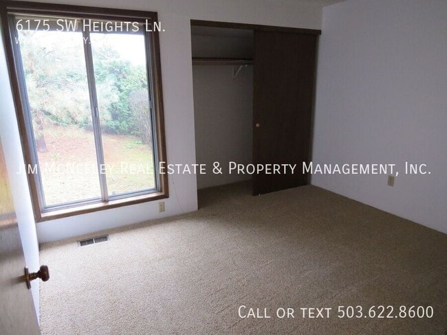 Building Photo - 6175 SW Heights Ln