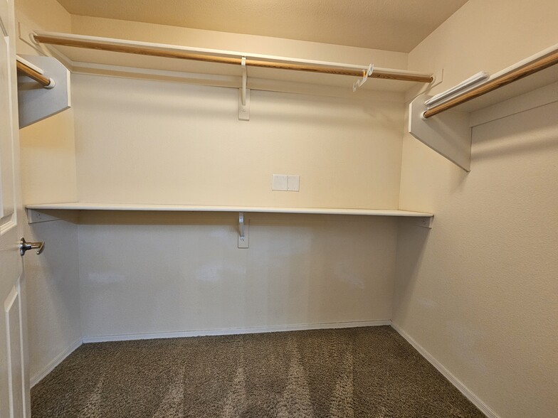 Building Photo - 18416 Cave Creek Road