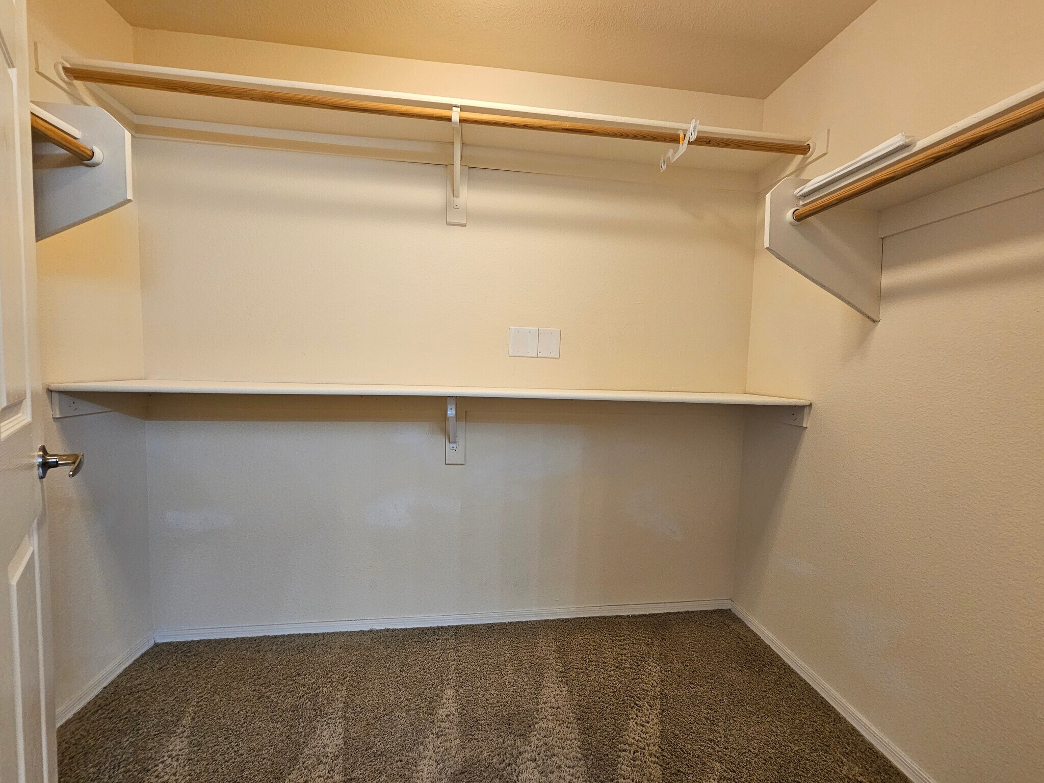 Building Photo - 18416 Cave Creek Road