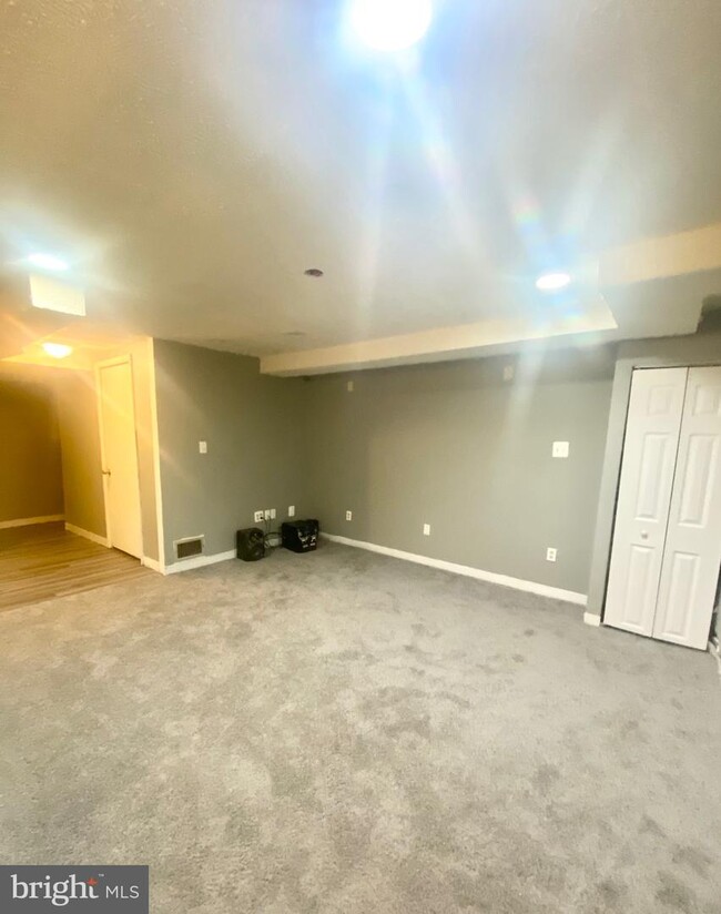Building Photo - 1050 Cooks Ln