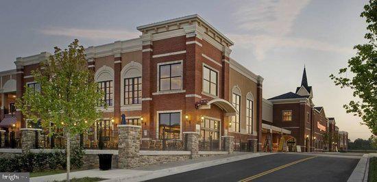 Building Photo - 42939 Running Creek Square