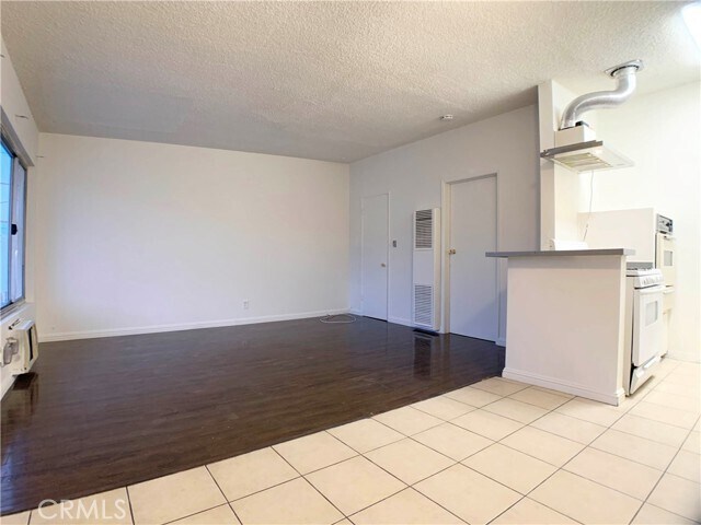 Building Photo - 1808 W Sumac Ln