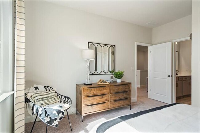 Building Photo - 4006 Alderstone Dr
