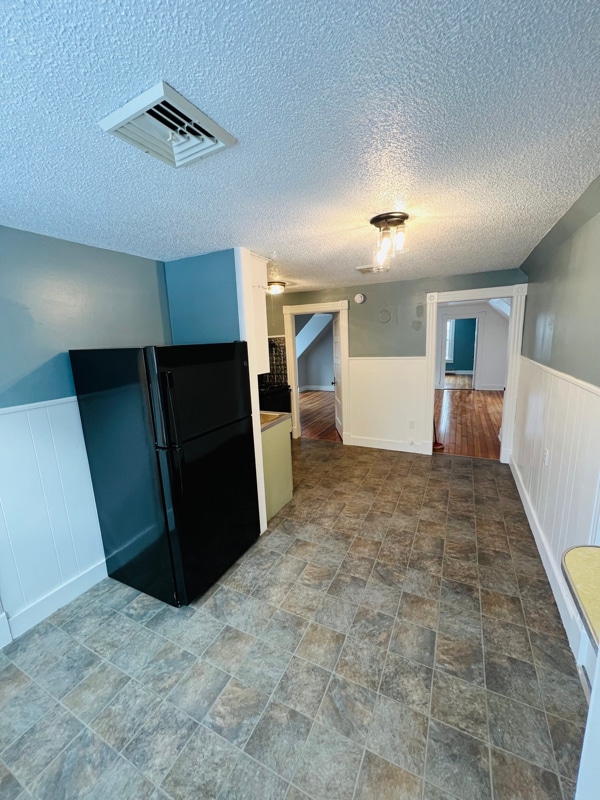 Building Photo - 40 Hewitt St