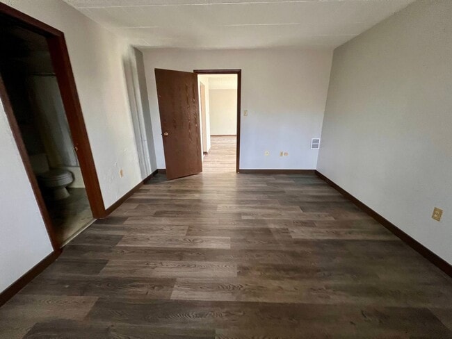 Building Photo - 1 Bed 1 Bath- Moon Township PA