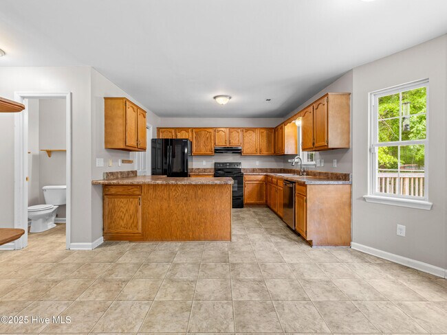 Building Photo - 882 Pine Valley Rd