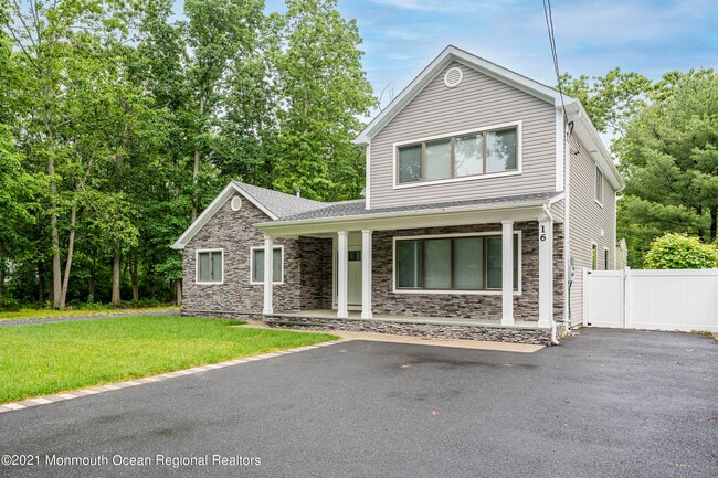 Building Photo - 16 Cypress Ave