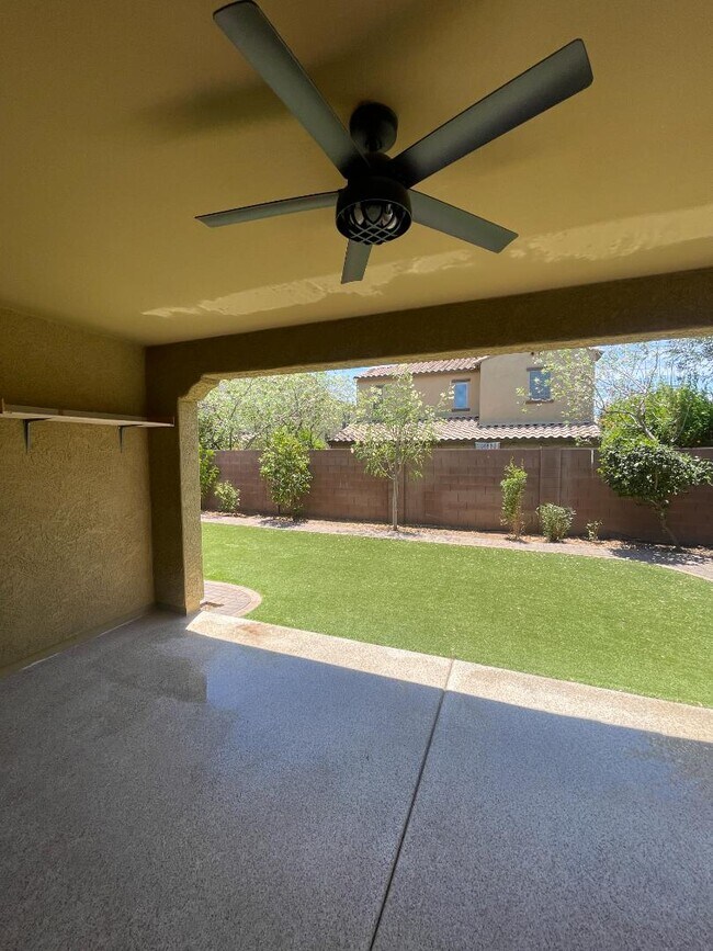 Building Photo - 4425 E Muriel Dr