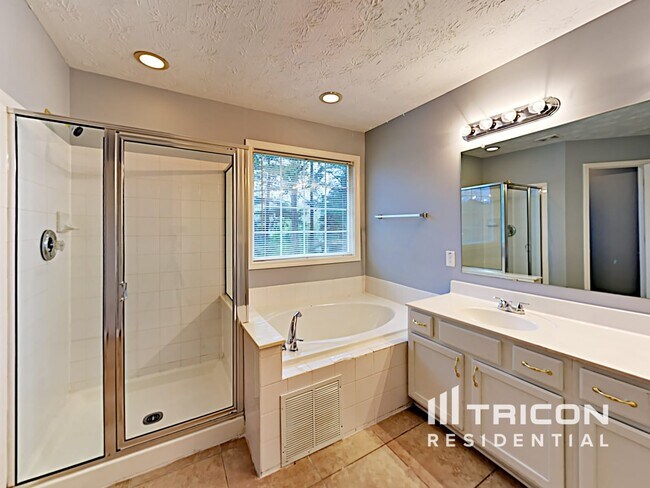Building Photo - 5186 Hidden Meadow Ct