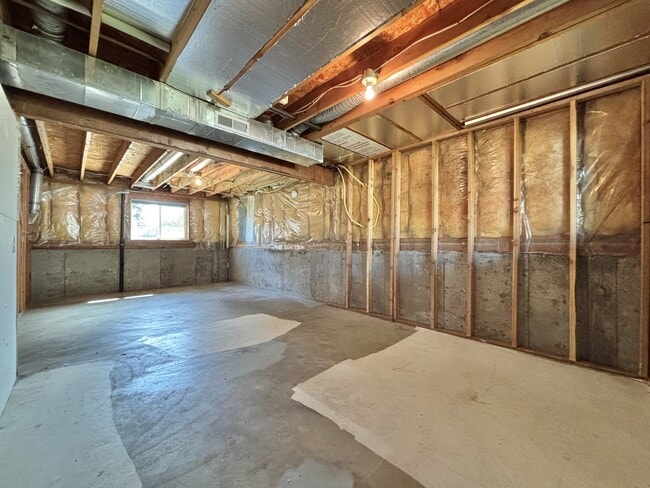 Building Photo - 346 S Jefferson St