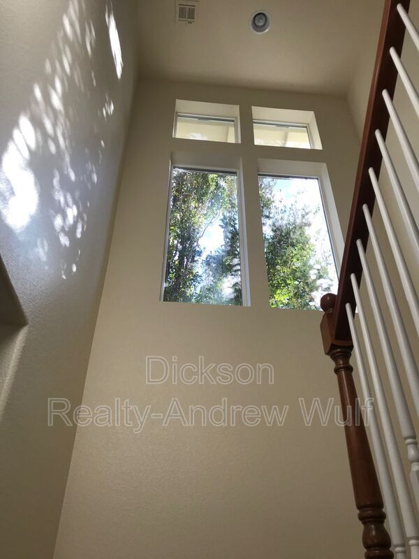 Building Photo - 2205 Heavenly View Trail