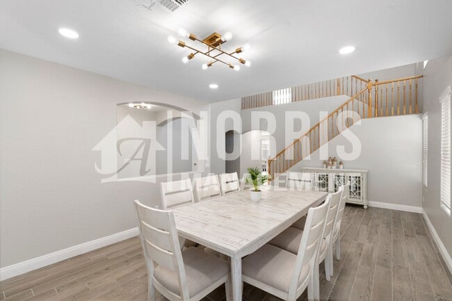 Building Photo - Beautiful Large Furnished Home w/A Pool