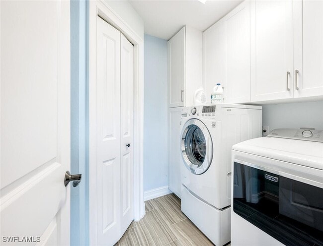 Building Photo - 299 Mel-Jen Dr