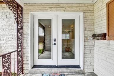 Building Photo - 8403 Lopez Dr