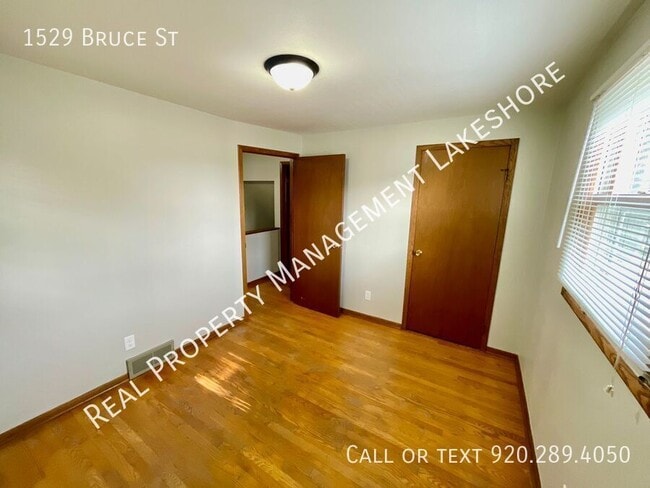 Building Photo - 1529 Bruce St