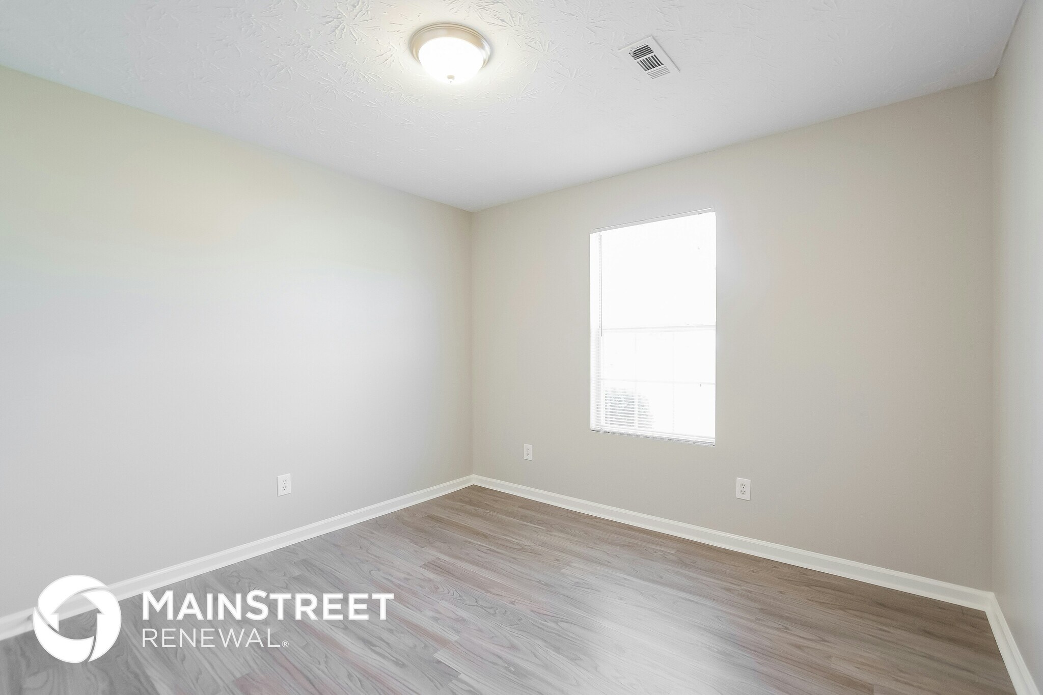 Building Photo - 35 Summer Breeze Ct