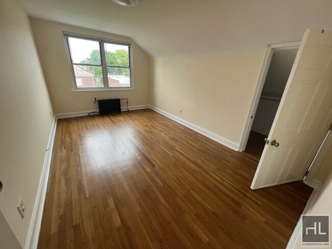 Building Photo - HOLLYWOOD AVENUE