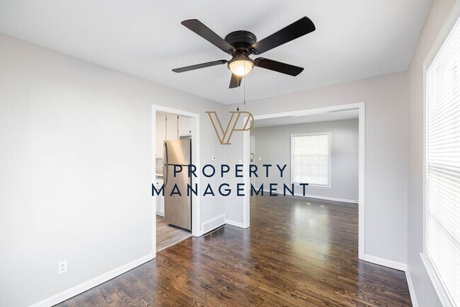 Building Photo - 6643-6645 Floyd St