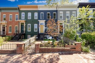 Building Photo - 619 10th Street NE