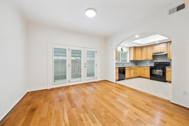 Building Photo - 11711 Memorial Dr