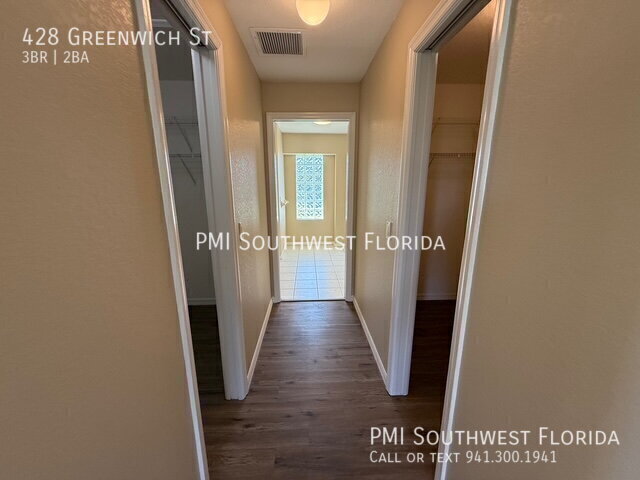 Building Photo - 428 Greenwich Ave NW