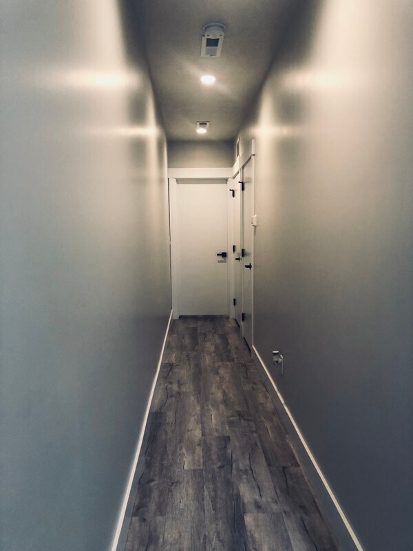 Building Photo - 433 E 2100 S