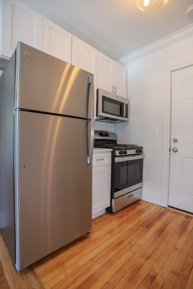 Building Photo - 4403 Hamilton