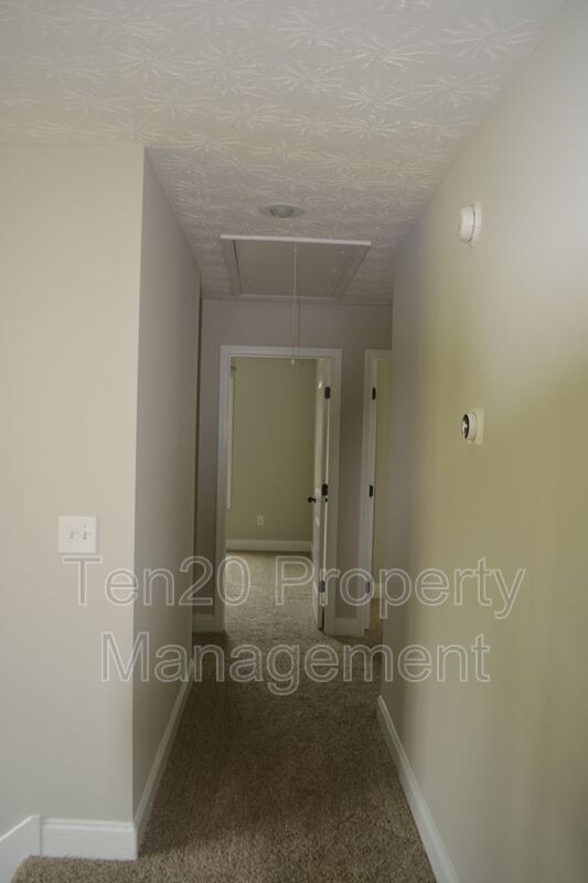 Building Photo - 7477 Coppice Dr