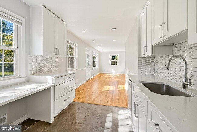 Building Photo - 4107 Mitscher Ct