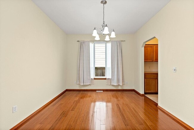 Building Photo - Beautiful Single-Story Olympia Home with Dog Wash, Garden Beds & Thoughtful Layout