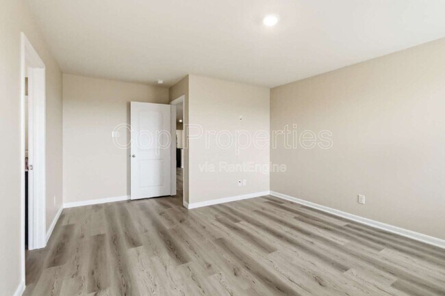Building Photo - 15027 Harbor Lndg