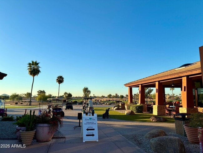 Building Photo - 3189 E Hazeltine Way