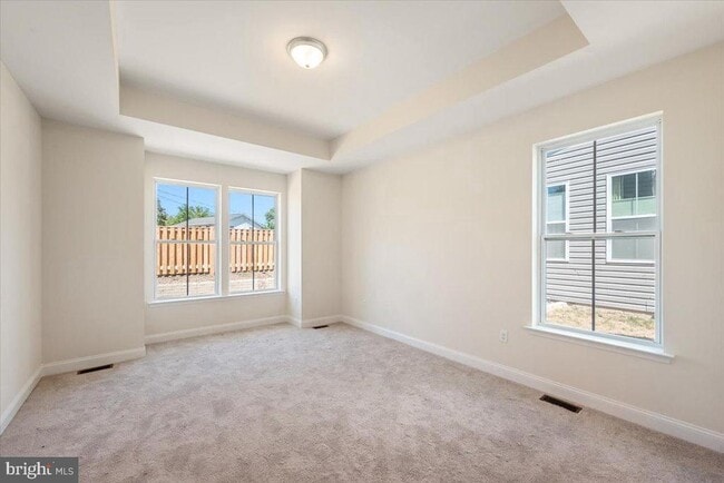 Building Photo - 105 Amberfield Ct