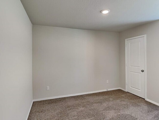 Building Photo - 5713 Verracio Ct