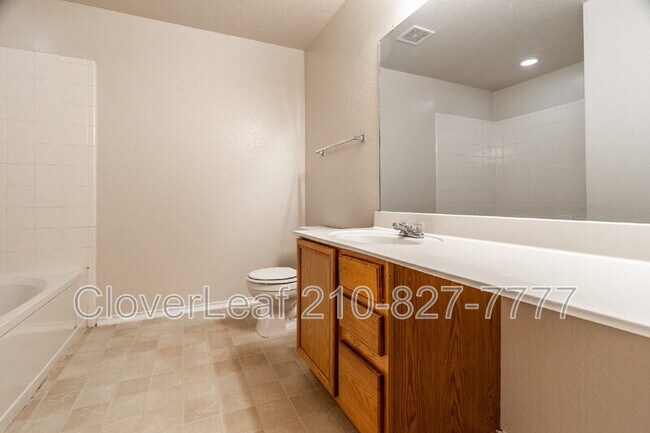 Building Photo - 8843 Kestrel Oak