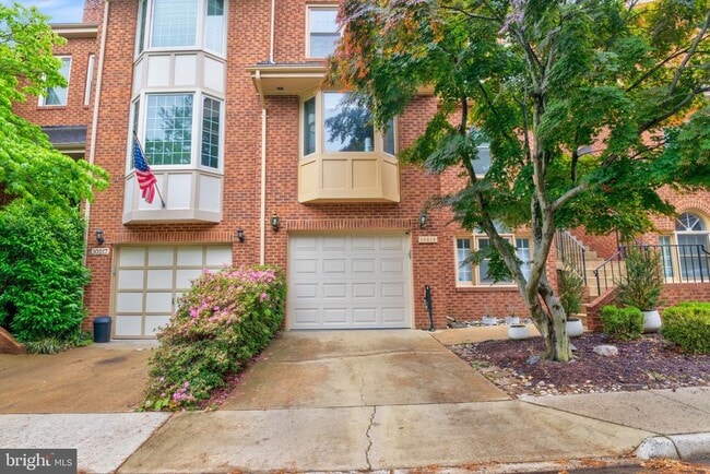 Building Photo - 10219 Aspen Willow Dr