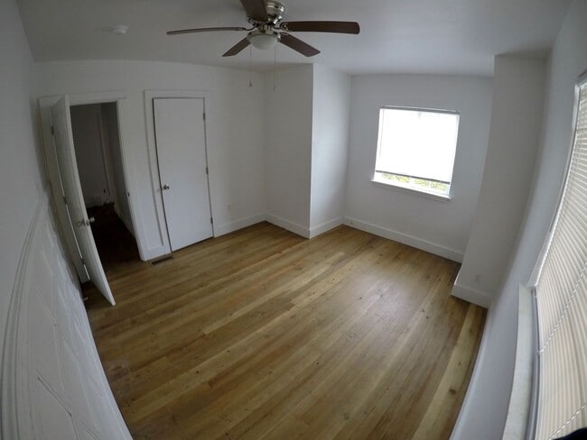 Building Photo - recently remodeled and upgraded!