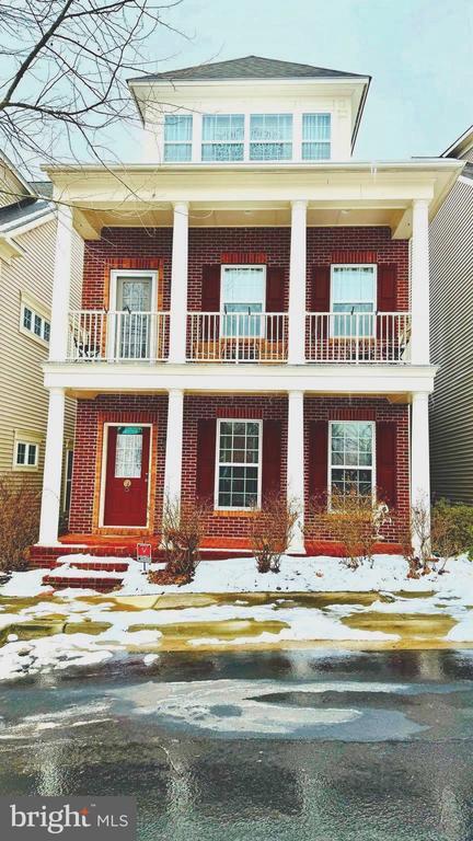 Building Photo - 12406 Carriage Park Pl