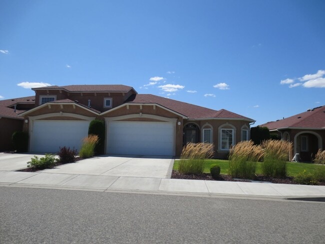 Primary Photo - 9616 Vincenzo Dr